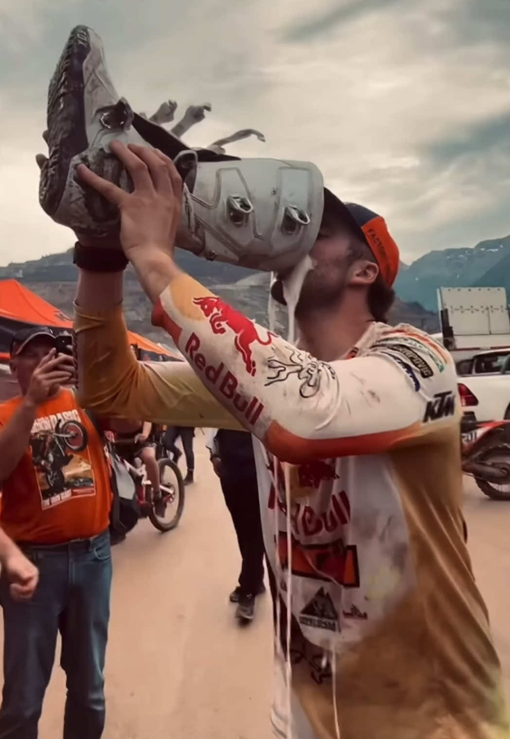 A post by @foxracing on TikTok caption: DAS BOOT. Erzbergrodeo champ ⚔️