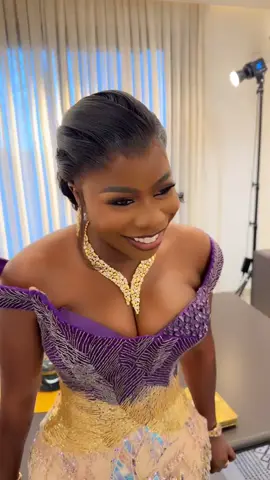 A post by @kingcorset on TikTok caption: #hautecouture #corset #senegalaise_tik_tok #senegalaise_tik_tok @Anouar Boni Makeup  💄 🌟 @terangaa_senegal 