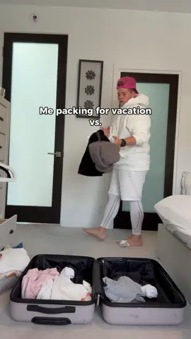 A post by @charlie on TikTok caption: We haven’t even gotten to her clothes yet, which are packed in cubes she found from a TikToker lol @Niamh Kavanagh 