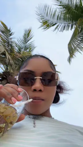 A post by @crystal._.respectfully on TikTok caption: 🦈>>#fypシ゚ 
