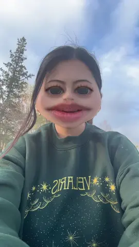 A post by @septemberqueen193 on TikTok caption: Mero matra yestoo hola k #creatorsearchinsights #CapCut #😊 