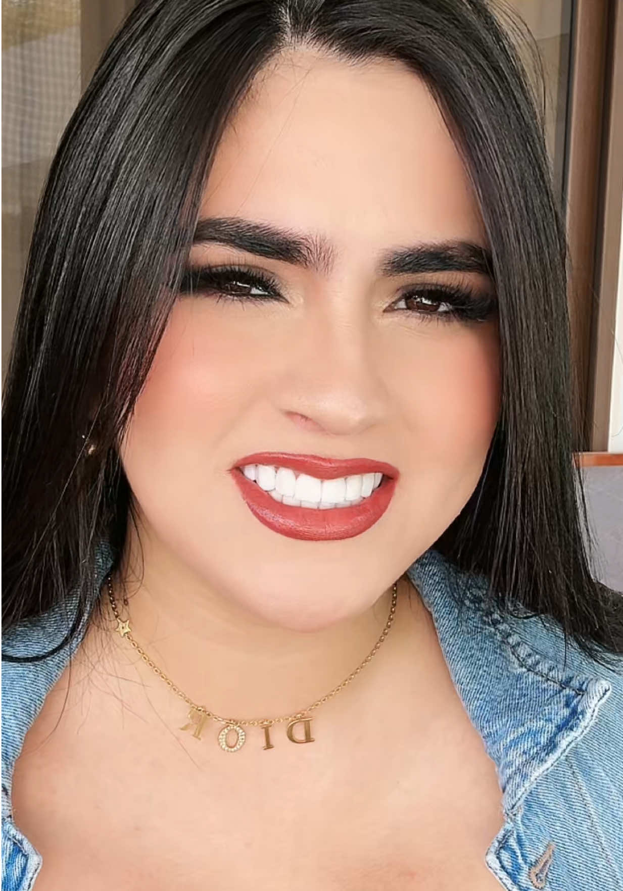 A post by @roxysomoza03 on TikTok caption: 🩵🤎