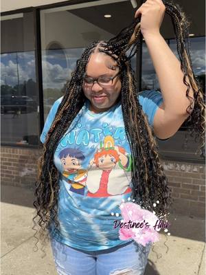 A post by @destineeshair on TikTok caption: Replying to @Destiny Eshae this came out so good 🤭 #detroitstylist #detroitbraider #detroithair #hair #hairstyles #hairtransformation #hairgoals #bundles #hairstyling #braidstyles #braiders #braidedhairstyles #westland #braidsmichigan #wig#wiginstall #michiganbraider #michigan #explorepage #explore #detroit #detroitbraider #dearborn #wigoligist #blackbraider #locstyles 