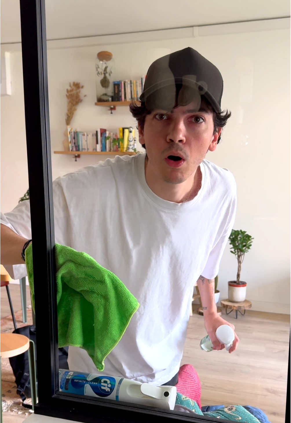 A post by @trinixmusic on TikTok caption: We can do music with everything 😅🧽  @Cif France 