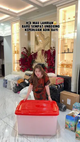 A post by @melvinahusyanti96 on TikTok caption: Maaf ya ga bisa bikin konten masak di dapur sempit dulu, doain lancar🥹