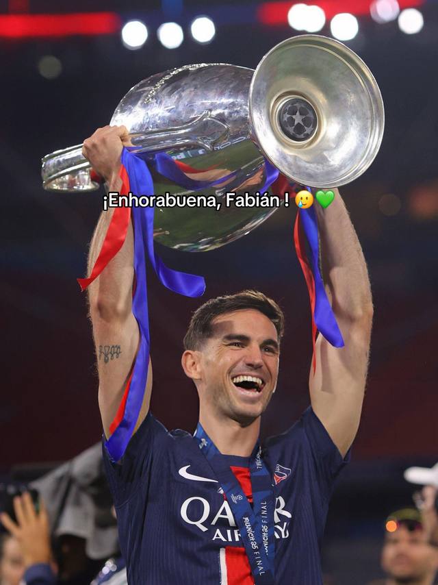 A post by @realbetisbalompie on TikTok caption: #RealBetis #PSG #Fabián #ChampionsLeague #UCL #UCLFinal #deportesentiktok #tiktokfootballacademy 