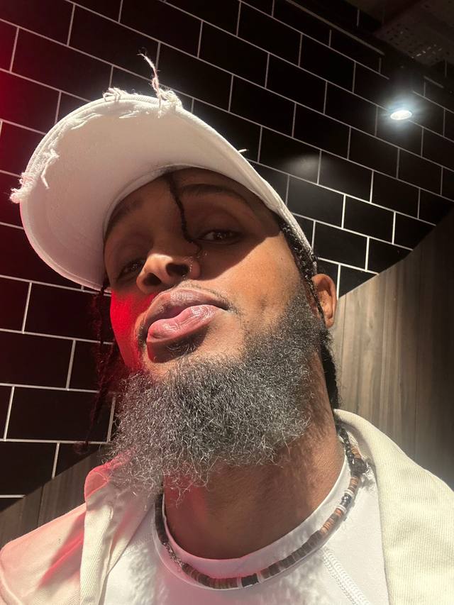 A post by @shaam__13 on TikTok caption: “Milixda iyo sonkortuba miidbka waa iskaga miid!! foryoupage #foryou #foryoupage #foryoupage #fyppppppppppppppppppppppp #somalititok #fyp #somalititok #somaliland #somaliland #foryou #fyp #somalilandtiktok💚🤍❤ #foryoupage #foryou #fyp #fyp #foryou #foryoupage #foryou #foryoupage #fyp #