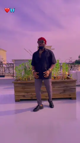 A post by @niceman2377 on TikTok caption: #naijatiktok🇳🇬🇳🇬🇳🇬 