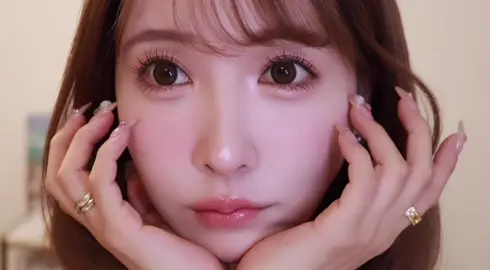 A post by @yua_mikami on TikTok caption: 毎日メイクYouTubeにあっぷしたお