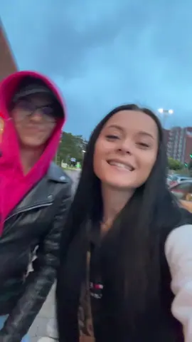 A post by @lipko05 on TikTok caption: Part1 ❤️Gerike szuletesnapi szervezese titokban ❤️🥰#draga#csaladom#koszonomhvagytok#csibesz#csibeszne#foryou#fy#30lett#akincsem#szerelmem#meglepibuija#@💋Imre Gergő💋 