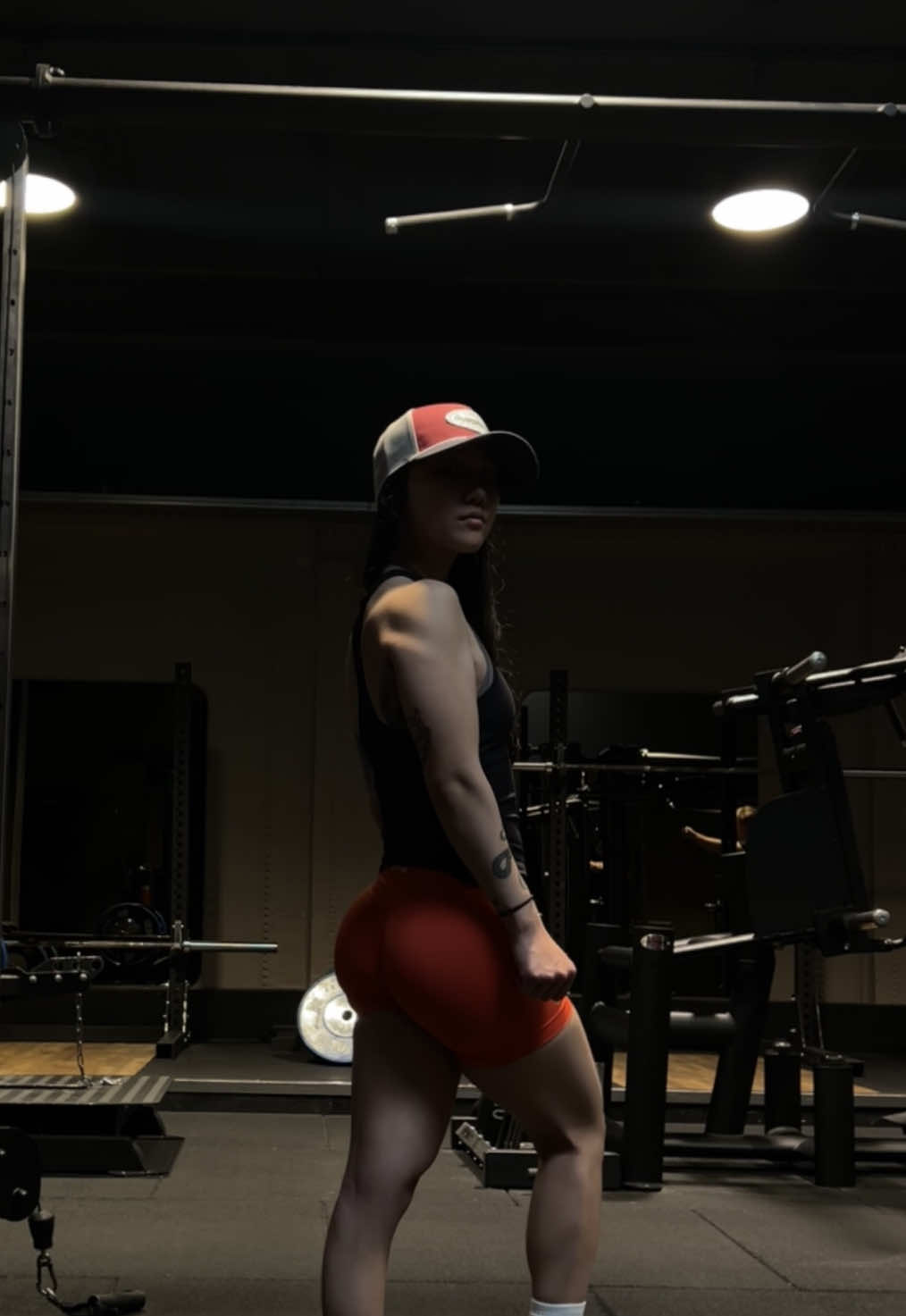 A post by @movesenlifts on TikTok caption: Keep going 🫶 @DFYNE |code: MIE #gym #gymtok #gymrat #fittok #Fitness #gymgirlsoftiktok #girlswholift #transformation #progress 
