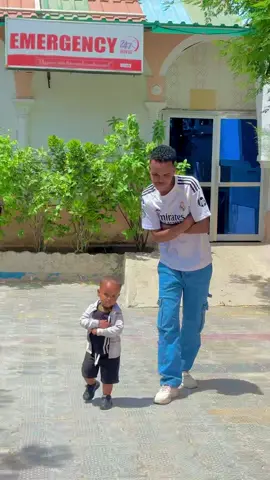 A post by @cabaas_khan on TikTok caption: Wehelkeyga hooskeyga nolosheydi zxbkeeyga wiilkeyga maxamed Maxamed cabaas ibrahim Love you aabo mcn🥹🤴🩸🫶🏻😘 #wiilkeygamaxamedcabaas🇪🇪 #teamcabaasisrk🍫❤️ #teamcabaasisrk🍫❤️wax #abumohamed🦁🥰 #cabaazkhan🤴🐅 @AXmeD TaaJir 🇾🇪👑💸 