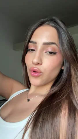 A post by @nnenany on TikTok caption: inseparabili siamoo noi