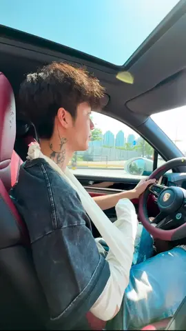 A post by @cure0721 on TikTok caption: 😂😂😂