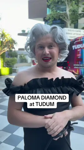 A post by @juliansewell on TikTok caption: #palomadiamond at @Netflix’s #tudum #netflix #hollywood #actress #redcarpet #celebrity #fyp 