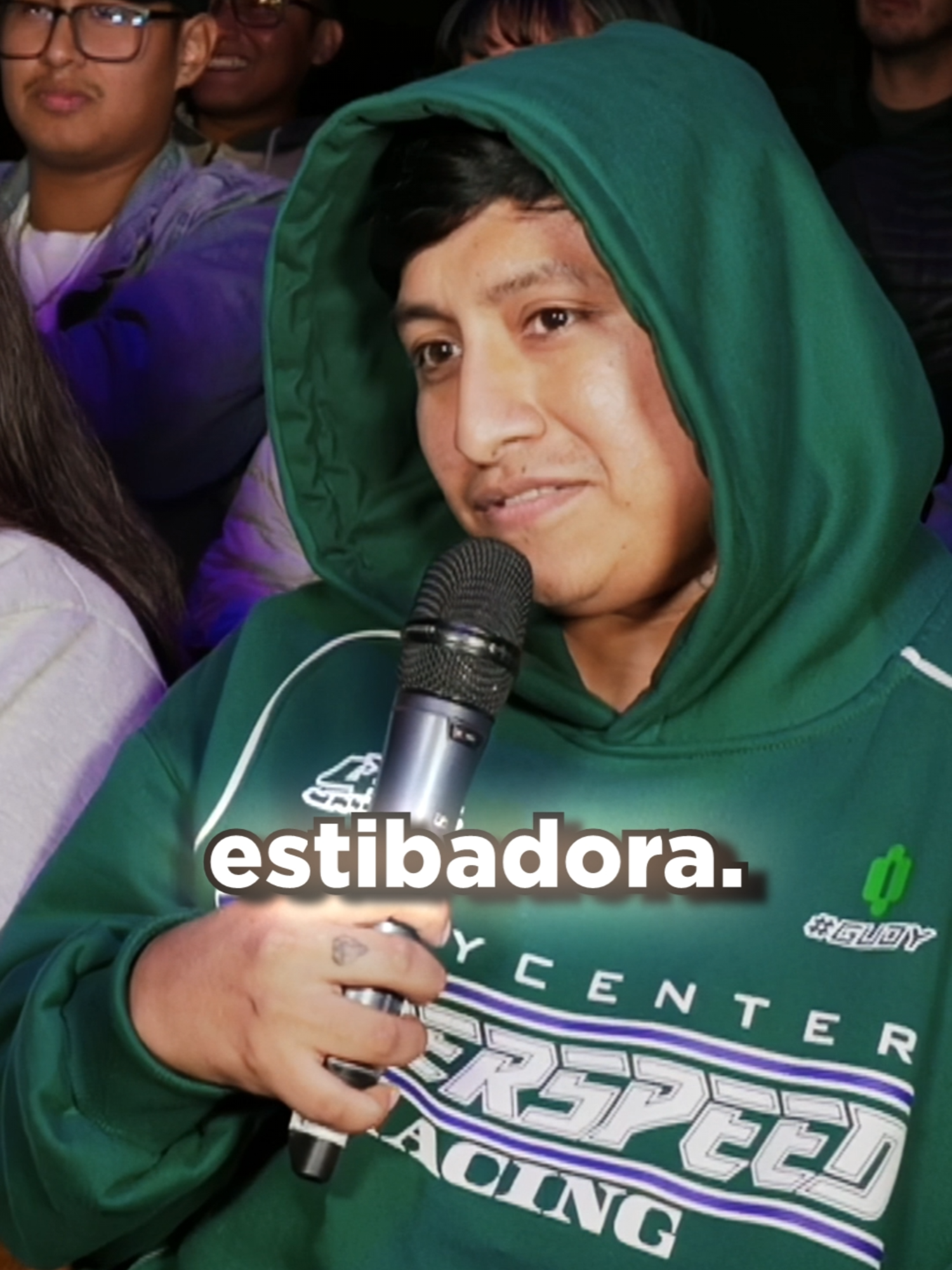 A post by @hablandohuevadas.pe on TikTok caption: No sabe a qué se dedica su novia #hablandohuevadas #humor