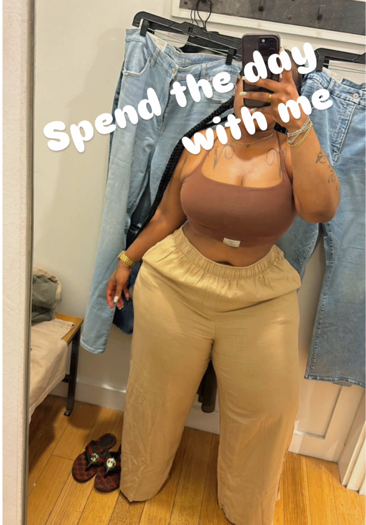 A post by @londondagreat1 on TikTok caption: Spend the day with me shopping and trying out new places! #fyp #spendthedaywithme #vlogday #localfood #grandviewcafe #foodietok #shoppingvlog #fashioninspo #caribbeanfoodie #westpalmbeach 
