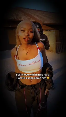 A post by @.pinkfur on TikTok caption: 🥹🥹🥹@Lux.WhyNot.Nhlax @Africa Unite Records #bunhongsaegmopi 