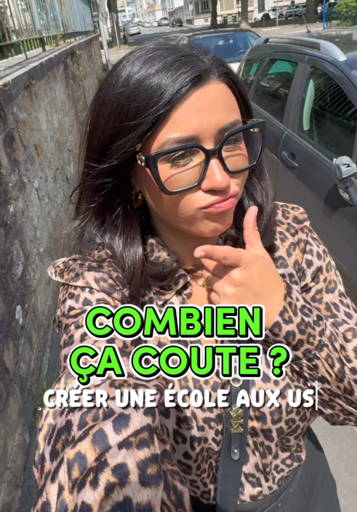 A post by @maitresse_mariemartinat on TikTok caption: Parler d’argent, surtout en France, c’est souvent tabou.  Ici, les écoles privées ne reçoivent aucune aide de l’État. Les salaires, le matériel, les assurances, la formation des enseignants… tout repose sur les fonds privés. C’est pour cela qu’il y a une participation des familles. 💙 Mais mon objectif, c’est que ce soit accessible : – grâce à un système de bourses pour les familles françaises dès l’homologation AEFE, – et un accompagnement adapté pour les enfants TSA, notamment avec ma partenaire, formatrice et amie @planete_TSA  Oui, c’est un énorme défi. Mais c’est aussi un projet de cœur. Parce que je veux vraiment pouvoir faire exister un lieu où les enfants s’épanouissent vraiment… ❤️‍🩹 #ecole #maternelle #ecolealternative #expatusa #momtobe 