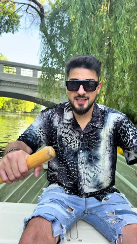 A post by @patrickdeac on TikTok caption: până la final, merită ☀️| #venezia #cismigiu #fyp #patrickdeac #foryoupage❤️❤️ 