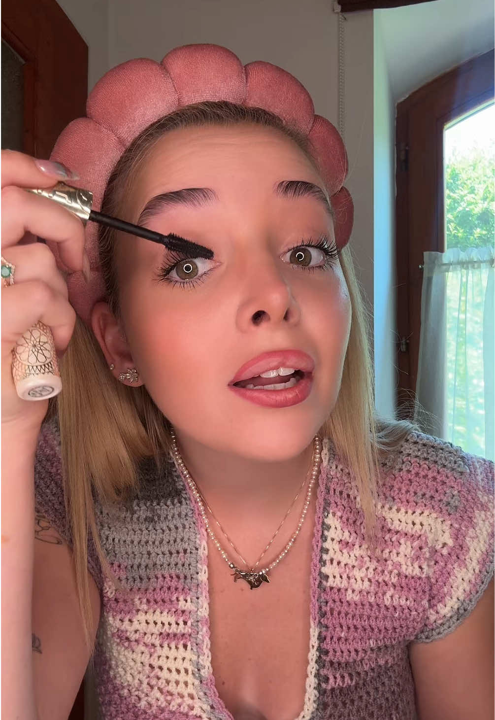 A post by @skibanoemi on TikTok caption: INSTA: skibanoemii 