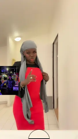 A post by @skinnyladiamandnoir on TikTok caption: 💋🥰