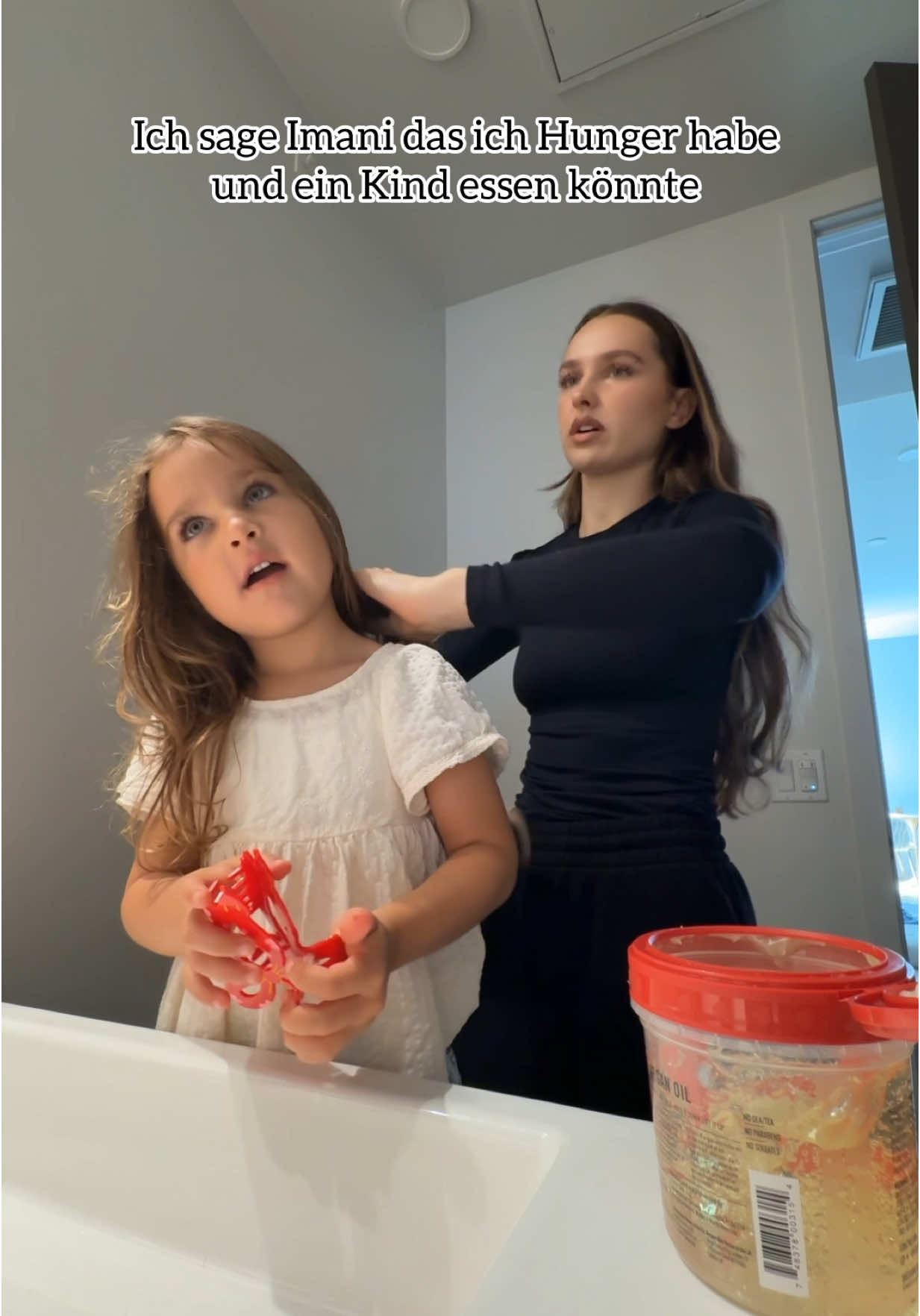 A post by @jindaouis on TikTok caption: Ihre Reaktion 😂❤️