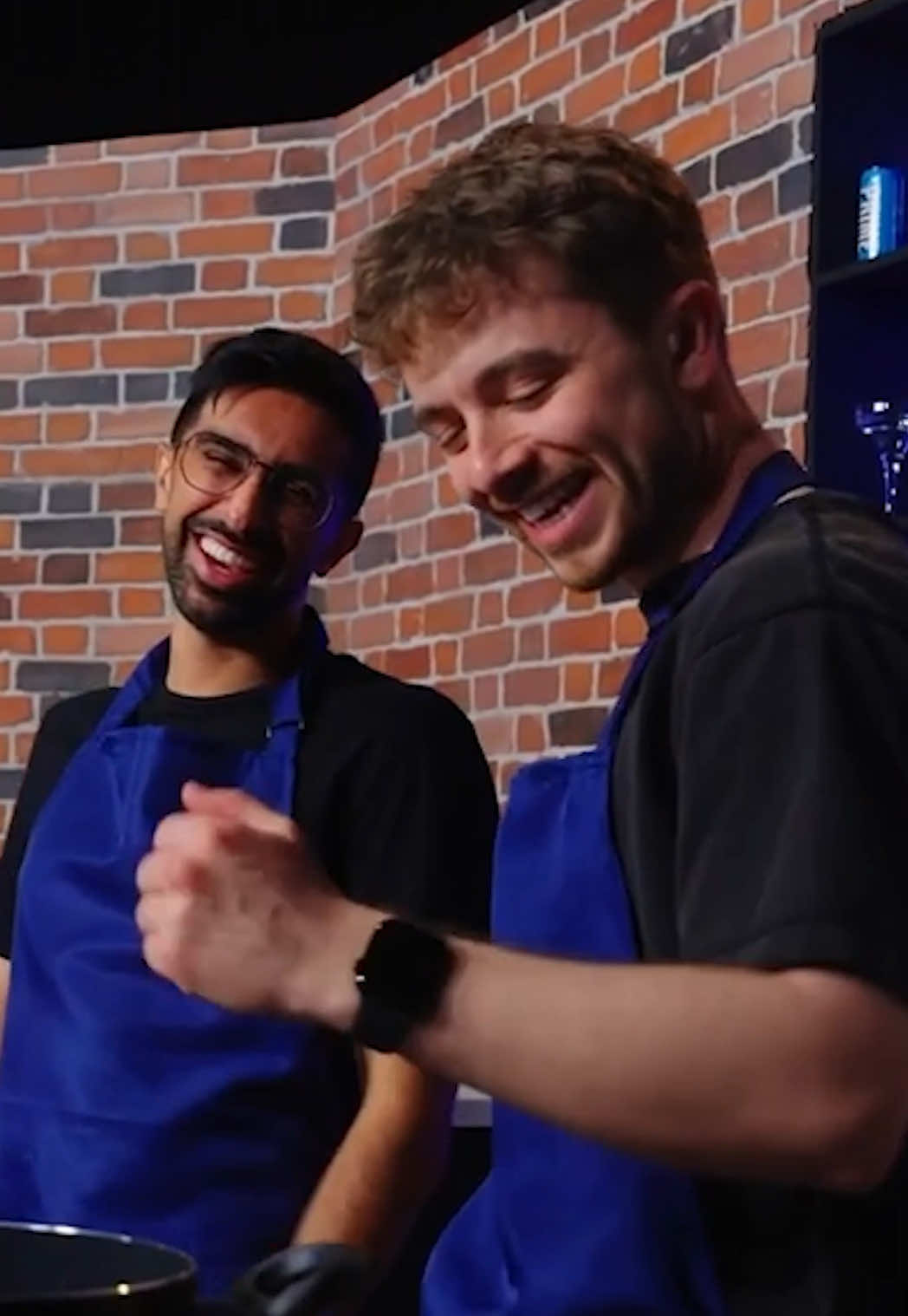 A post by @sidemen on TikTok caption: Possibly the most wholesome ‘your mum’ joke ever…  #sidemen #sidemensunday @VikTok @Chris 