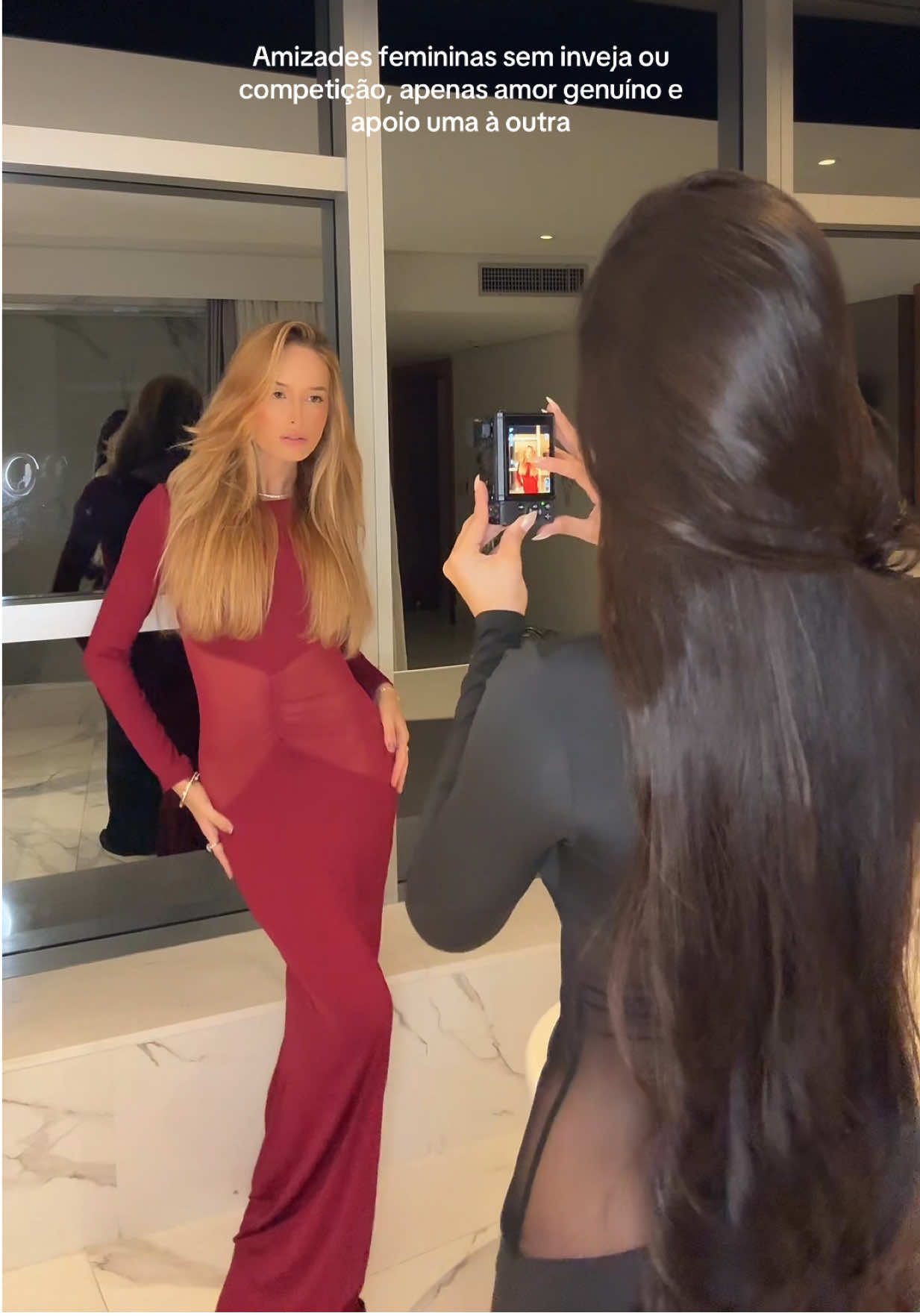 A post by @annacangussu on TikTok caption: @Laryssa 