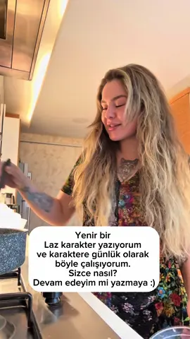 A post by @aymirakocakli on TikTok caption: Eleştiriye açığım🤭