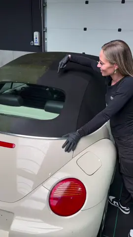 A post by @maximecarcleaning on TikTok caption: Cleaning a convertible roof is quite a job, check the result and the 50/50! Webshop: www.cleanyourride.nl Detailing: www.maximecarcleaning.nl #carcare #carworld #car #detailingcars #detailing #carmakeover #cleanyourride #detailingtips #carculture #girlsandcars #deepcleaning #handwash #carworld #caraddict #detailingaddict #detailingislife #real #convertible #deepcleaning 