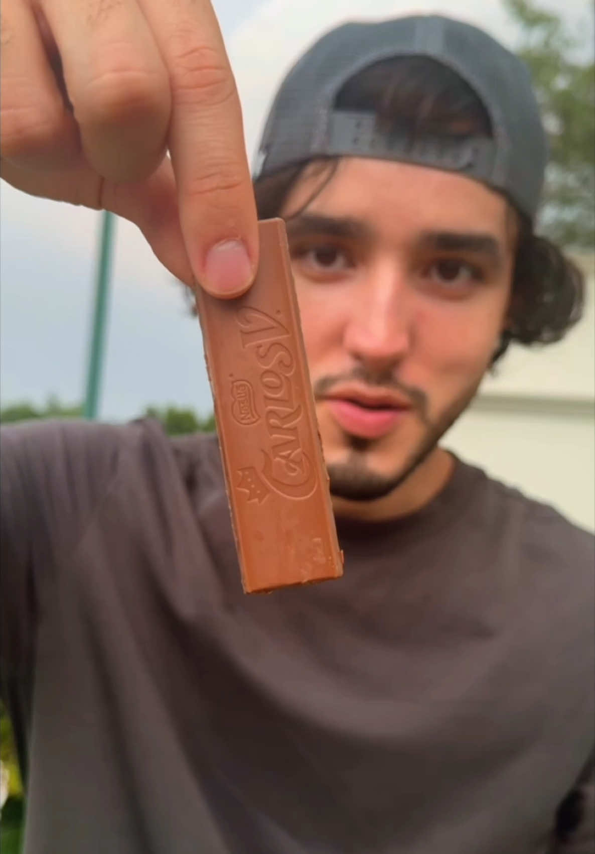 A post by @rickylemon99 on TikTok caption: Carlos nunca se habia ido❤️solo tiene #NuevaImagen #CarlosVElChocolateDeReyes #Publicidad