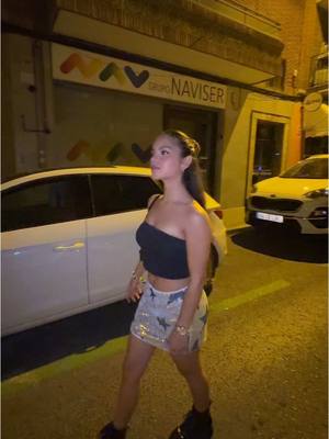 A post by @dafnevicente06 on TikTok caption: @Ema Cuevas 🕺🏽 #parati #contenido #trend 