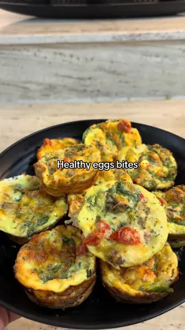 A post by @_asiag on TikTok caption: I’ve eaten these 5 days straight #fyp #mealprep #gymtok 