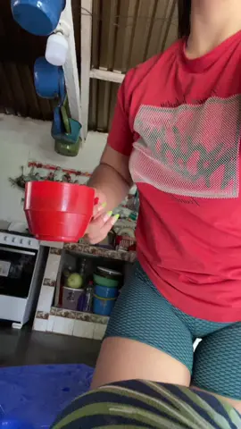 A post by @banessa12318 on TikTok caption: Quieren🤤☕️#parati #pa #saluditos❤ #viral #🌿😍 