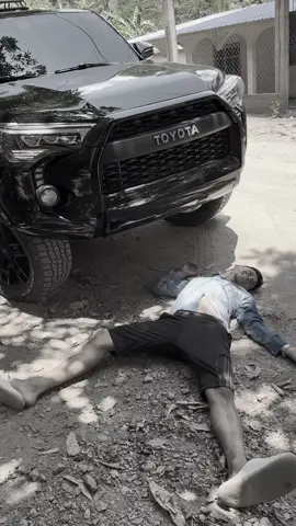 A post by @josuecardona44 on TikTok caption: El taliban 😱😂#parati#humor#videogracioso#josuecardona44 @Cris_Lara_Live_1🧩🔥🇭🇳 @EL PAPAYIN muchas gracias por tanto apollo mi gente bella Dios me los bendiga grandemente 🥺🙏🏻