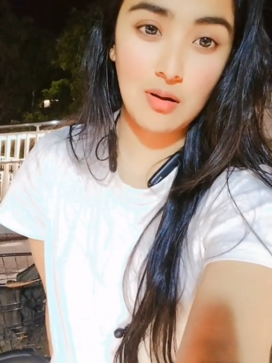 A post by @eshu__00 on TikTok caption: #bangladeshi #funny #banglamovie #probashi #banglagan #japan #bangladeehi_japan #jankurban #banglatiktok #foryou 