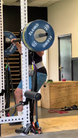 A post by @californiastrength on TikTok caption: 310lb axle bar jerk@weskitts 