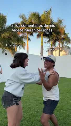 A post by @danielnoveloo on TikTok caption: 😂 Leo todos los comentarios 🙂✌🏼 #telocuento #Danielnovelo 