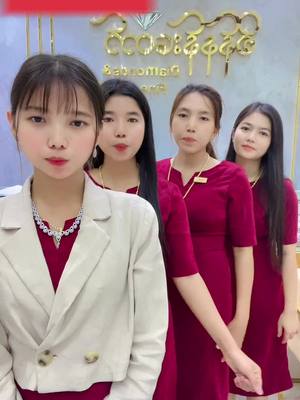 A post by @seinnandawjewelry on TikTok caption: #စိနဆိုရင်စိန်နန်းတော်💎💎💎 #thecapitalmallmandalay #😍😍😍😍😍😍 #စိန်ထည်20discount 