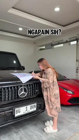 A post by @melvinahusyanti96 on TikTok caption: Maksud? 😌😒