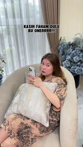 A post by @melvinahusyanti96 on TikTok caption: Kalian bakal kangen aku gaa ya🥹