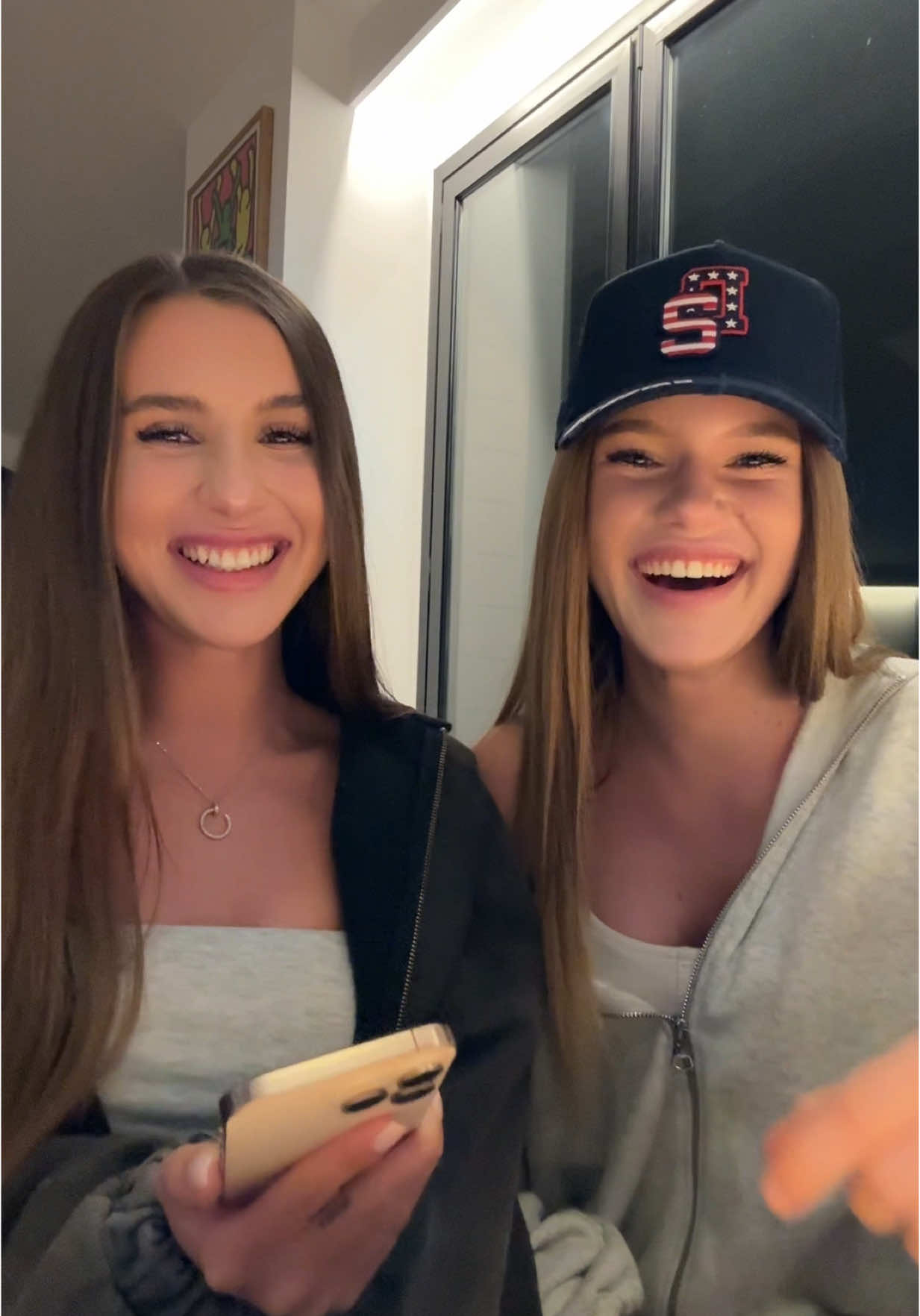 A post by @ladydianka on TikTok caption: Базовый минимум/ Роскошный Максимум😋💋