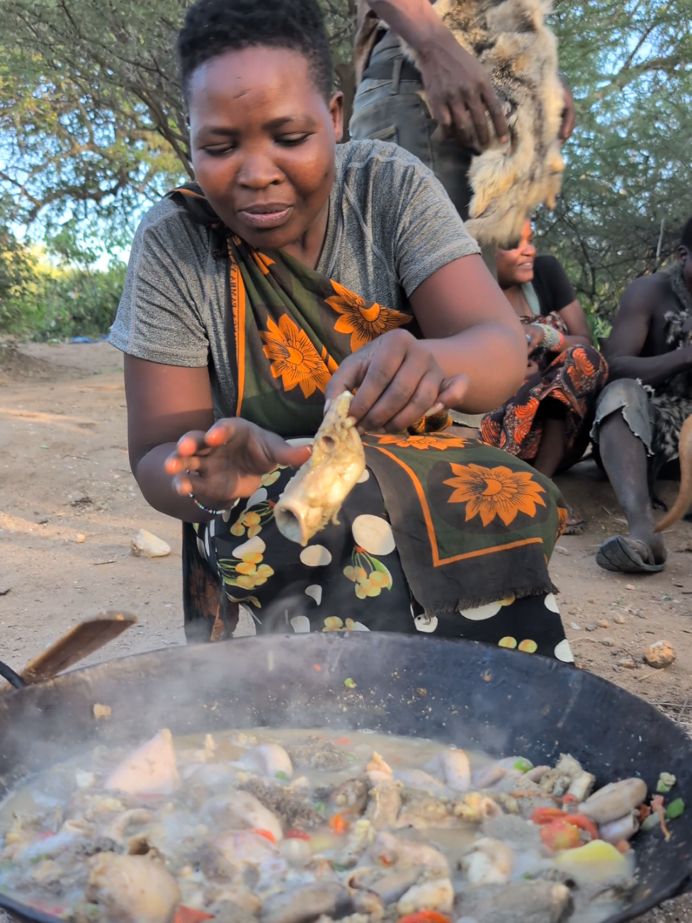 A post by @hadzabe1 on TikTok caption: It's Lunch time 😋‼️😲😋🍲 This is mostly delicious and nutritious food cooked by bushmen #village #villagelife #usa🇺🇸 #FoodLover #fyp #cooking #uktiktok #foodlover 