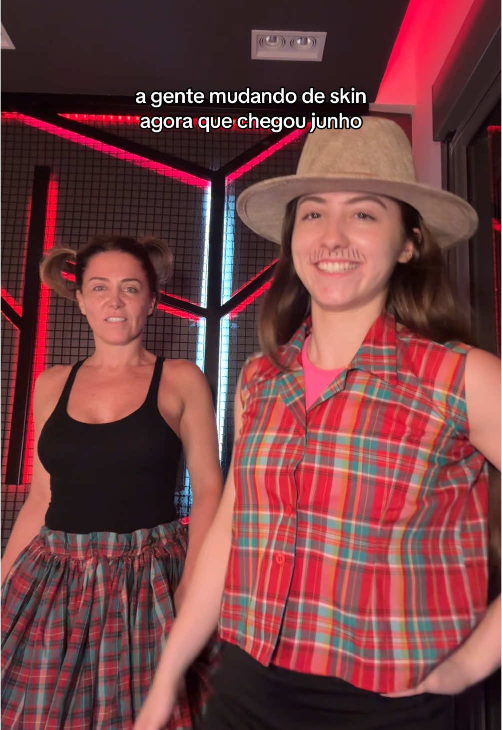 A post by @sofiaespanha on TikTok caption: acho que ela não gostou muito  