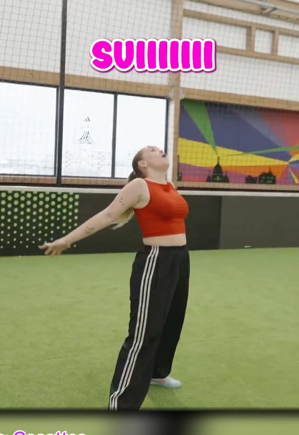 A post by @cocottee_ on TikTok caption: Vidéo disponible sur ma chaîne YouTube secondaire ⚽️ #fyp #foryou #xyzbca #drole #funny #funnymoments #humour #twitch #streamer