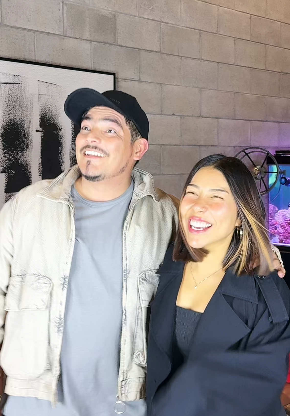 A post by @lossiblings_ on TikTok caption: Shickolaaaaas!! Jajaja lo amamos @Erick Elera 🖤