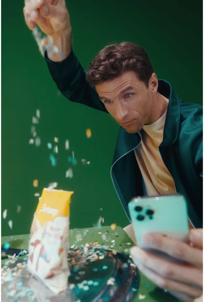 A post by @esmuellert on TikTok caption: ANZEIGE  Hier war ein (Welt-)Meister am Werk! 😁 Die Agentur kann sich @seeberger_de beim nächsten Mal sparen… 😉🎥 #esmuellert 