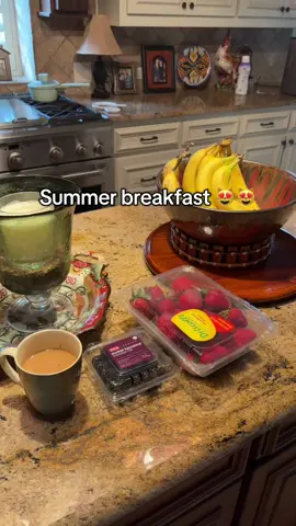 A post by @sarahxalexanderr on TikTok caption: Literally dessert 😻