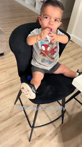 A post by @theegarciafamily on TikTok caption: Mateo bien trabajador 🥹🤣 #theegarciafamily #foryoupage #parati 